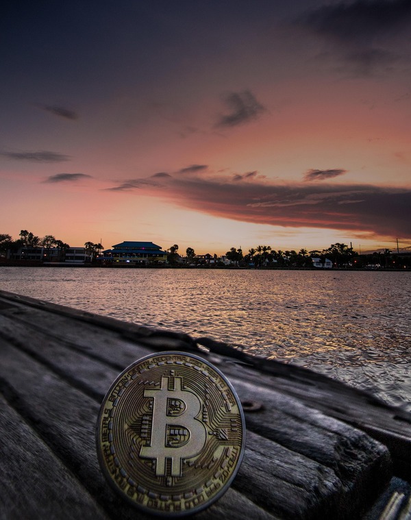 Monero privacy coin network representing the ETH to XMR payout
